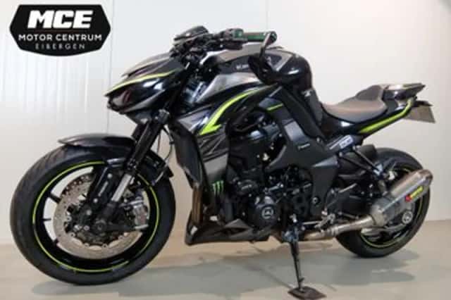 Kawasaki Z1000 (2017) thumbnail 5