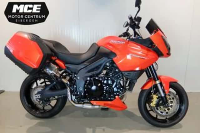 Triumph Tiger 1050 (2008) thumbnail 1