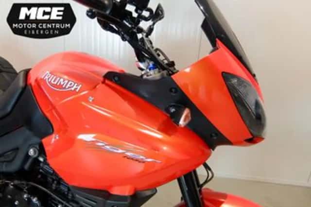Triumph Tiger 1050 (2008) thumbnail 2