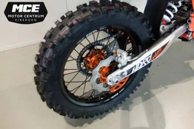 KTM 300 EXC Hardenduro (2027) thumbnail 6