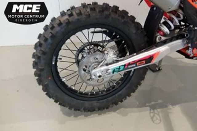 KTM 300 EXC SIX Days (2027) thumbnail 2