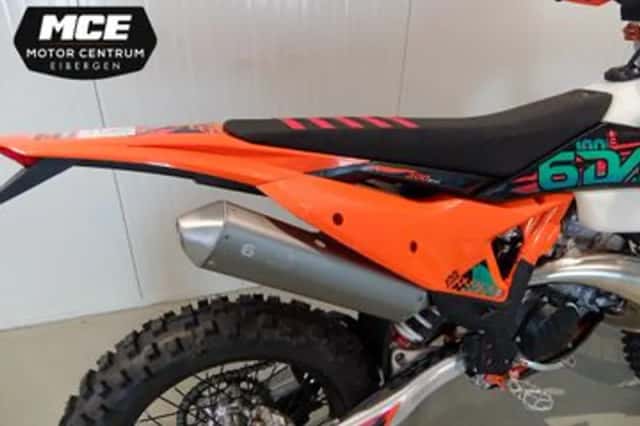 KTM 300 EXC SIX Days (2027) thumbnail 3