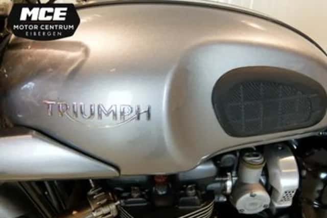 Triumph Thruxton 1200 R (2016) thumbnail 5