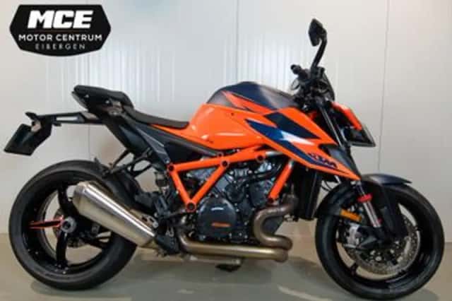 KTM 1290 SuperDuke R (2021) thumbnail 4