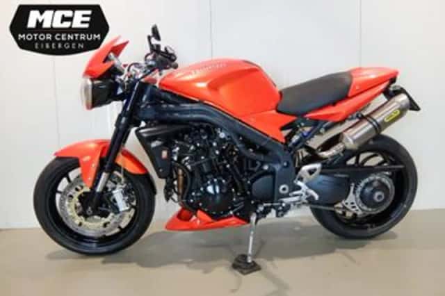 Triumph Speed Triple 1050 (2008) thumbnail 2