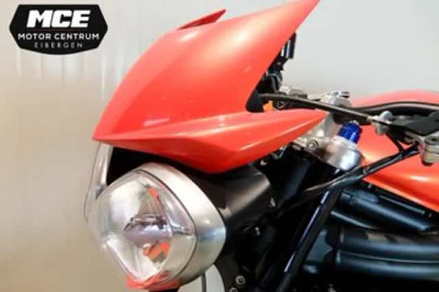 Triumph Speed Triple 1050 (2008) thumbnail 3