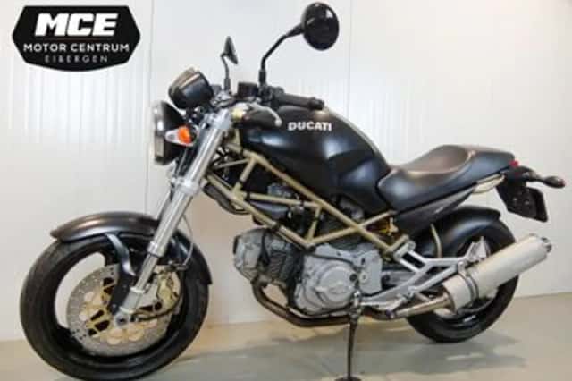 Ducati Monster 600 (2001) thumbnail 4