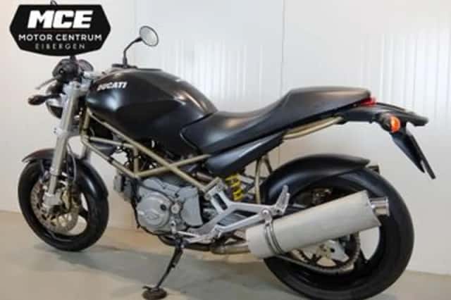Ducati Monster 600 (2001) thumbnail 5