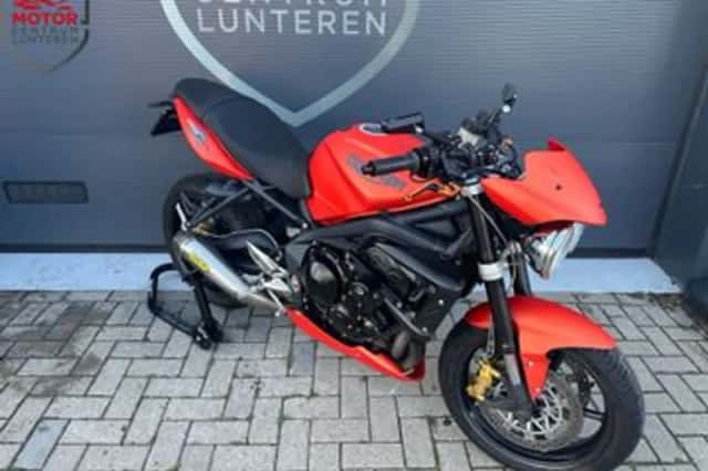 Triumph Speed Triple 675 R (2010) thumbnail 2
