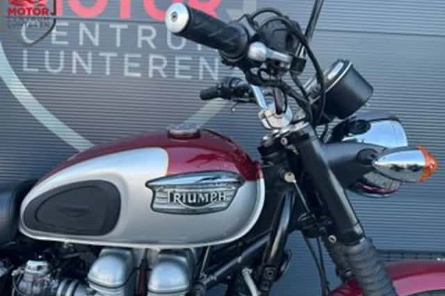 Triumph Bonneville 800 (2002) thumbnail 6
