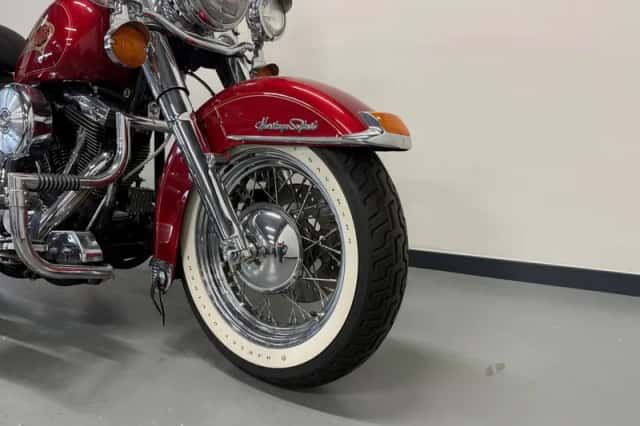 Harley-Davidson FLSTC (1998) thumbnail 2
