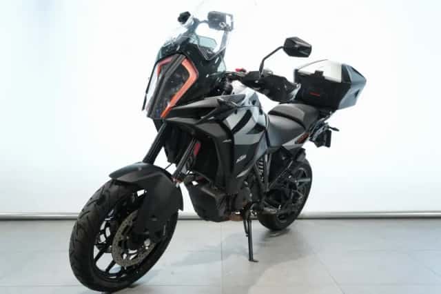 KTM 1290 Super Adventure S (2021) thumbnail 3