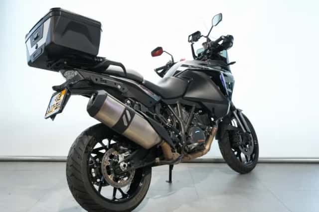 KTM 1290 Super Adventure S (2021) thumbnail 6