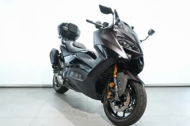 Yamaha Tmax 560 Tech MAX (2024) thumbnail 2