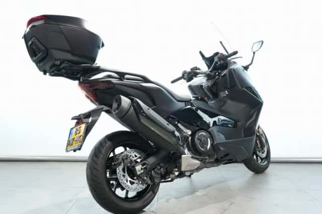 Yamaha Tmax 560 Tech MAX (2024) thumbnail 6