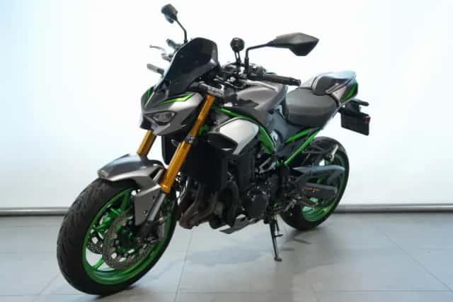Kawasaki Z900 SE Performance (2025) thumbnail 3