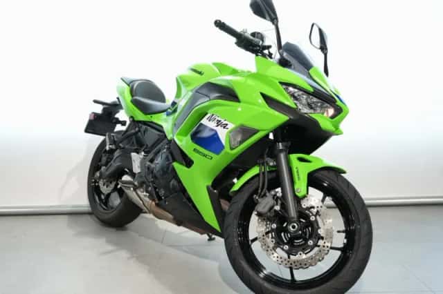 Kawasaki Ninja 650 (2026) thumbnail 2