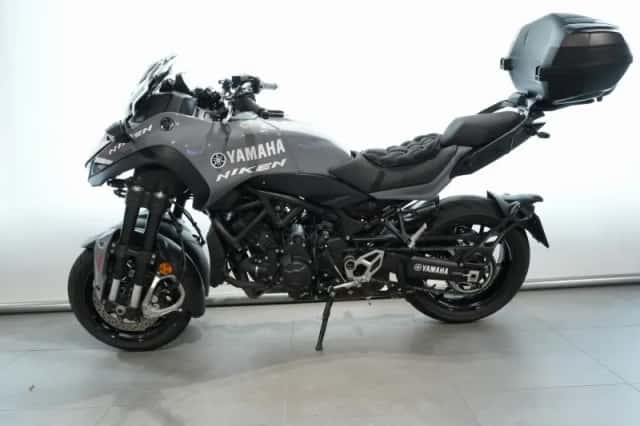 Yamaha Niken (2021) thumbnail 4