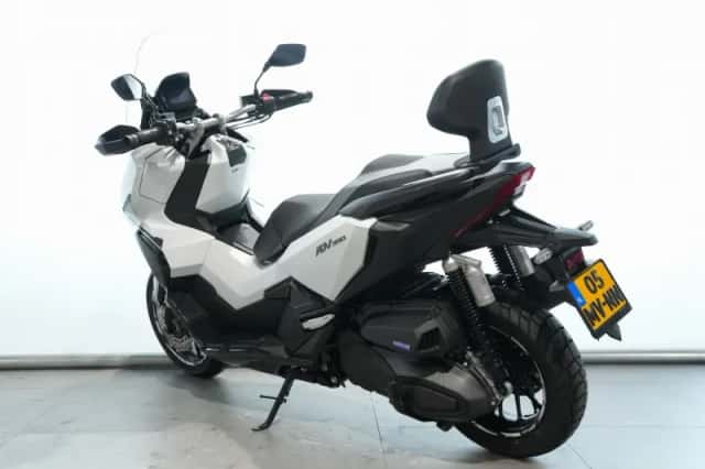 Honda Adv 350 (2024) thumbnail 5