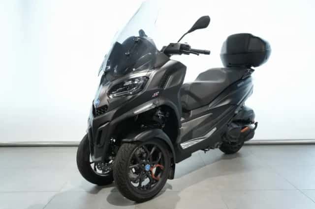 Piaggio MP3 530 HPE Exclusive (2025) thumbnail 3