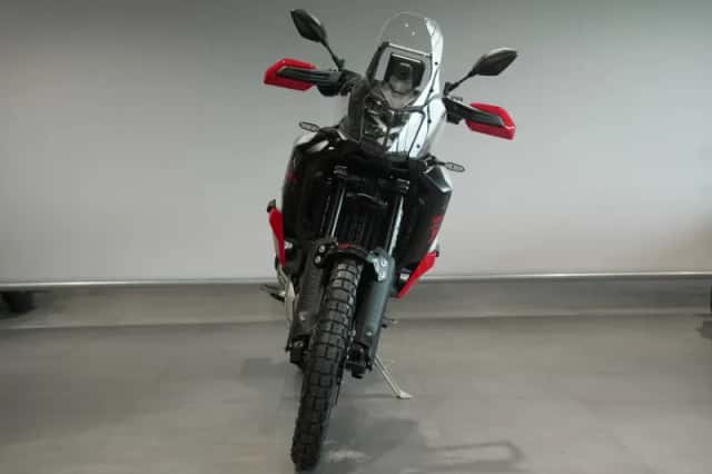 Yamaha Tenere 700 WORLD RAID (2026) thumbnail 3