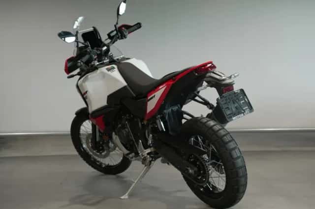 Yamaha Tenere 700 WORLD RAID (2026) thumbnail 6