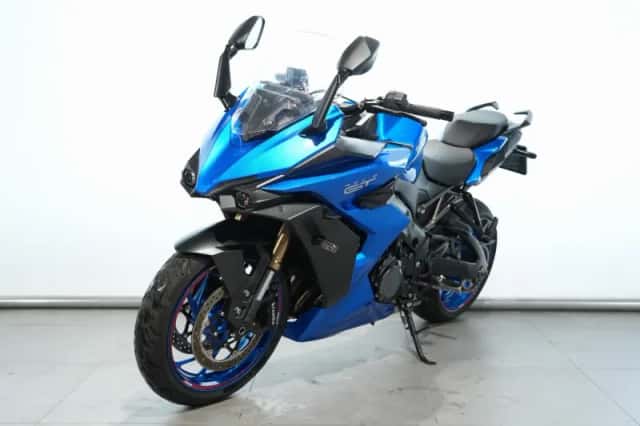Suzuki GSX-S1000GT (2022) thumbnail 3