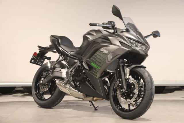 Kawasaki Ninja 650 (2026) thumbnail 2