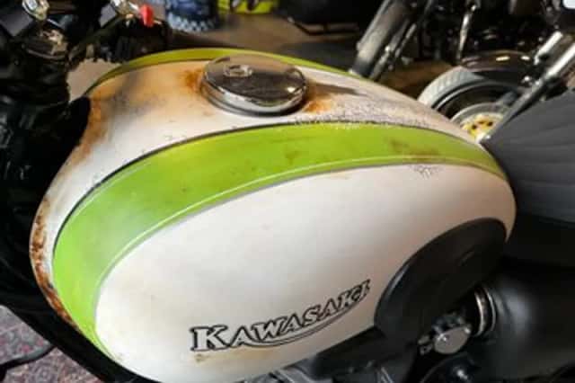 Kawasaki W800 (2013) thumbnail 3