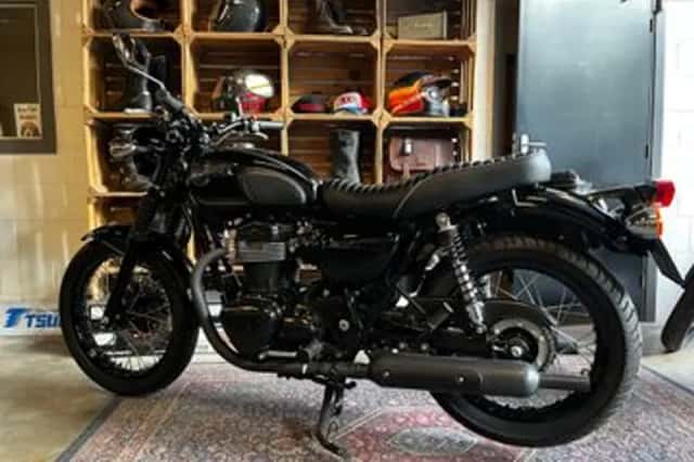 Kawasaki W800 (2015) thumbnail 2