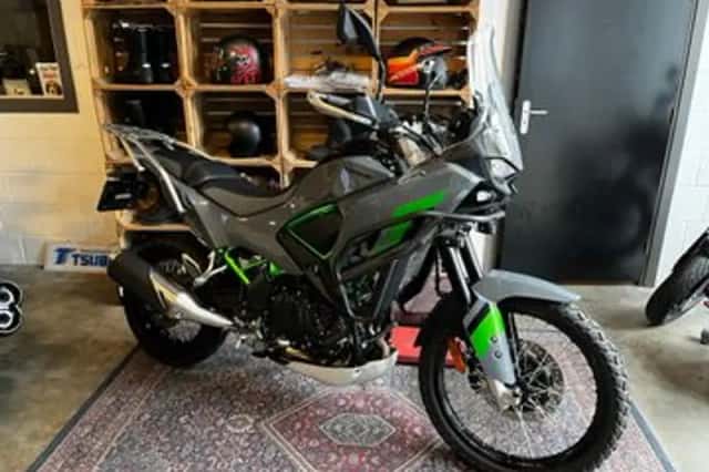 Kawasaki KLE 500 (2026) thumbnail 1