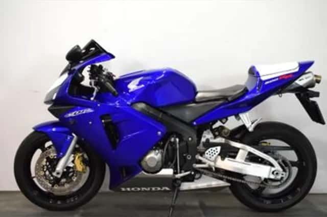 Honda CBR600RR (2005) thumbnail 4