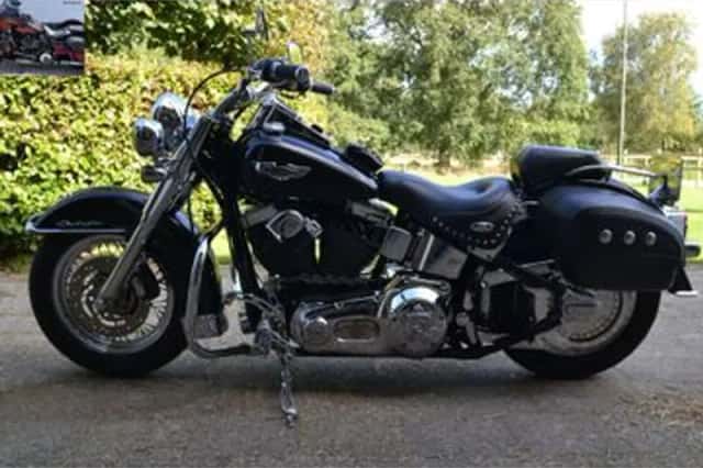 Harley-Davidson Softail Deluxe (2005) thumbnail 4