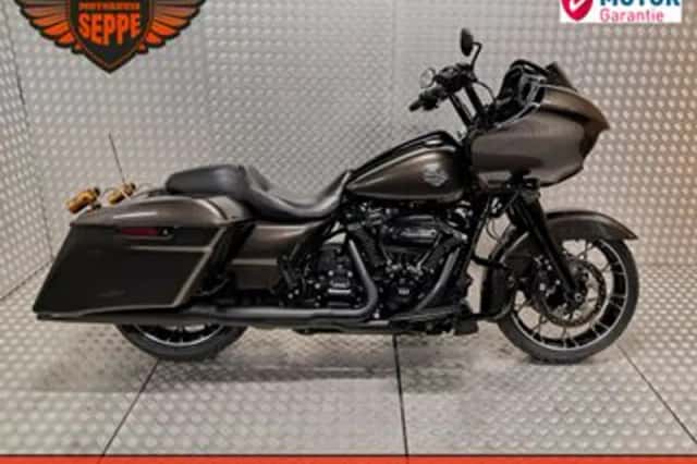 Harley-Davidson Road Glide 131 (2021) thumbnail 1