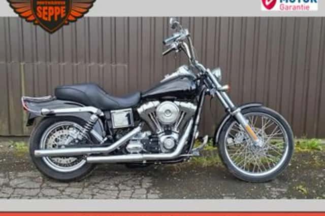Harley-Davidson Wide Glide (2005) thumbnail 1