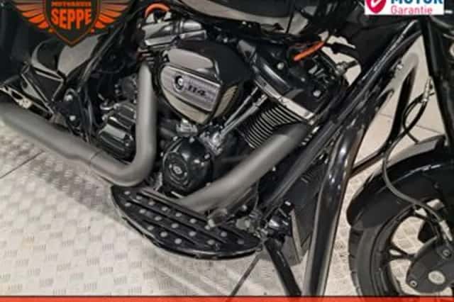 Harley-Davidson Street Glide (2020) thumbnail 5