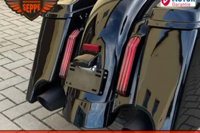 Harley-Davidson Road Glide Special (2020) thumbnail 2