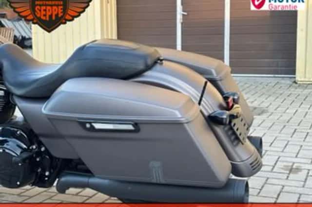 Harley-Davidson Street Glide Special 114 (2021) thumbnail 3