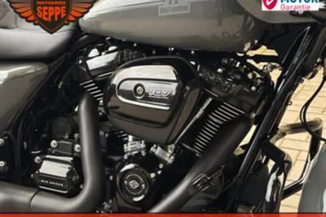 Harley-Davidson Road Glide Special (2020) thumbnail 3