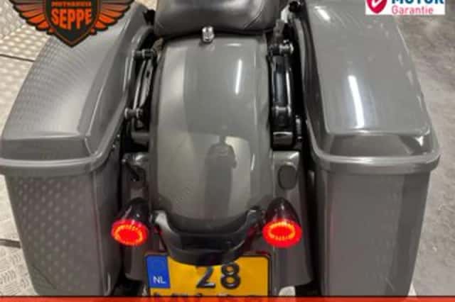 Harley-Davidson Street Glide (2014) thumbnail 6