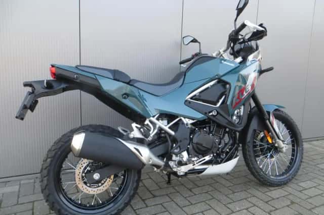 Kawasaki KLE500 SE (2026) thumbnail 2