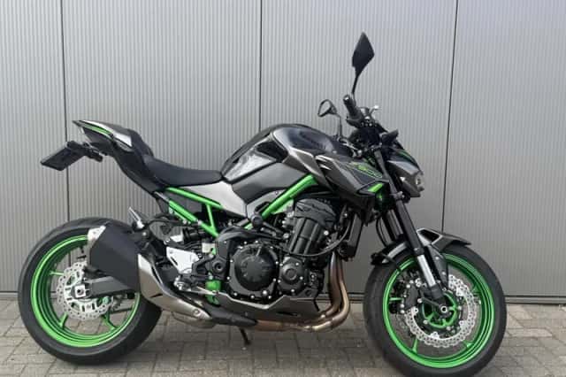Kawasaki Z900 (2024) thumbnail 1