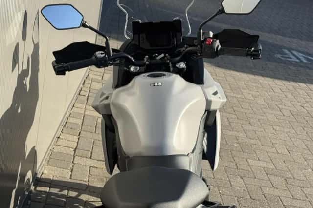 Suzuki SV-7GX (2026) thumbnail 5