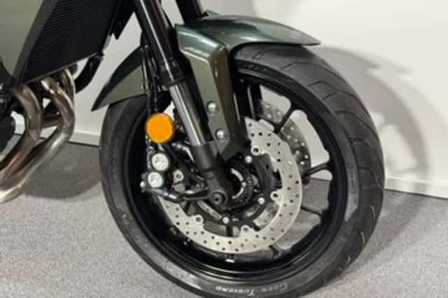 Yamaha Tracer 900 (2017) thumbnail 4