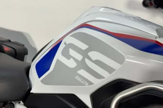 BMW R 1250 GS Adventure (2021) thumbnail 2