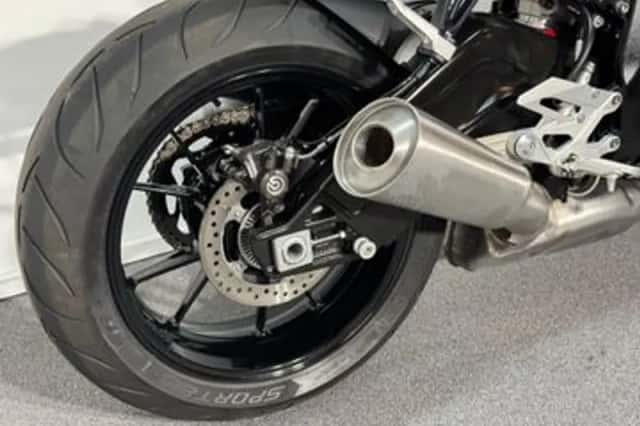 BMW S 1000 R (2015) thumbnail 6