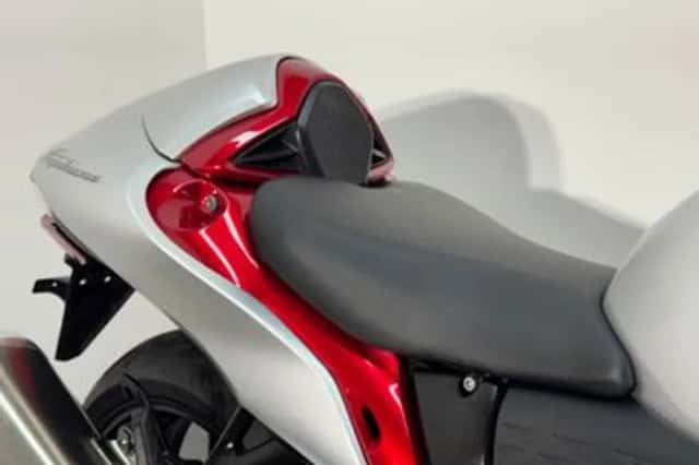 Suzuki GSX 1300R Hayabusa (2023) thumbnail 5