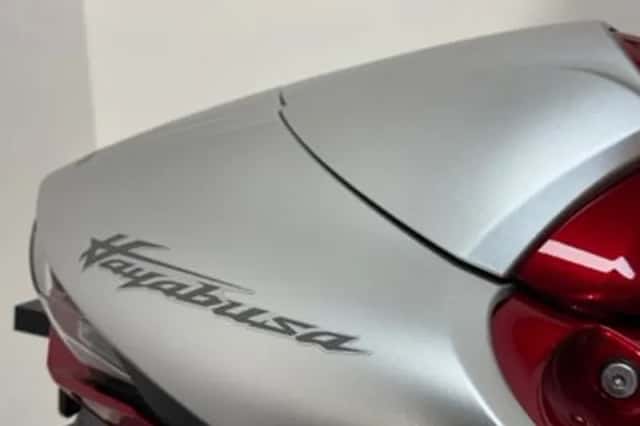Suzuki GSX 1300R Hayabusa (2023) thumbnail 6