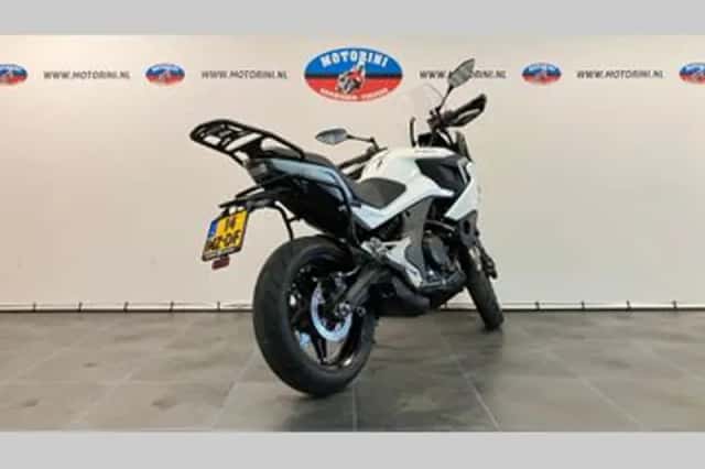 CFMoto 700 MT (2025) thumbnail 4