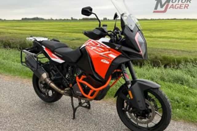 KTM 1290 Super Adventure S (2018) thumbnail 1